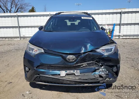 2018 Toyota Rav4 Se из США, поврежденный, VIN JTMJFREV8JJ747854